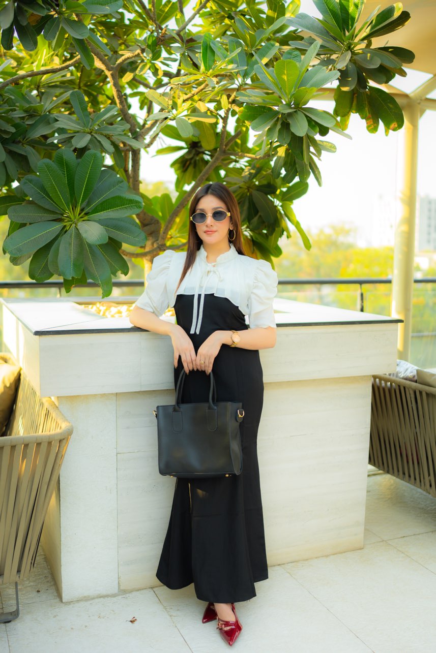 Monochrome Puff Sleeve Dress - Free Delivery
